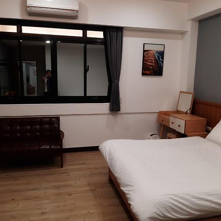 藏青民宿the Wind Guesthouse-Youth Inn Tainan Room photo