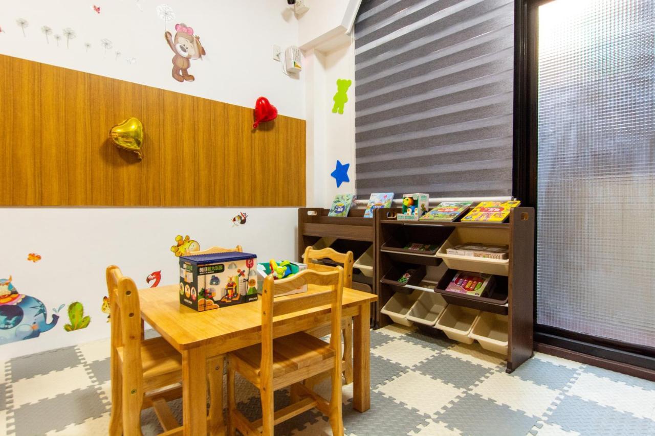 藏青民宿the Wind Guesthouse-Youth Inn Tainan Exterior photo